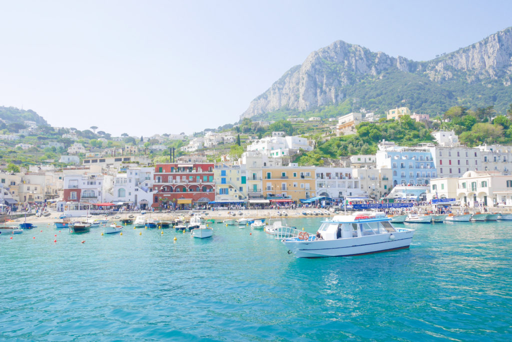 南イタリア旅行記 ソレントからカプリ島へ お洒落なカプリ地区を散策 ダーリンと世界を旅したい