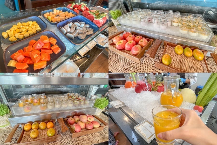 朝食ビュッフェのフルーツコーナー