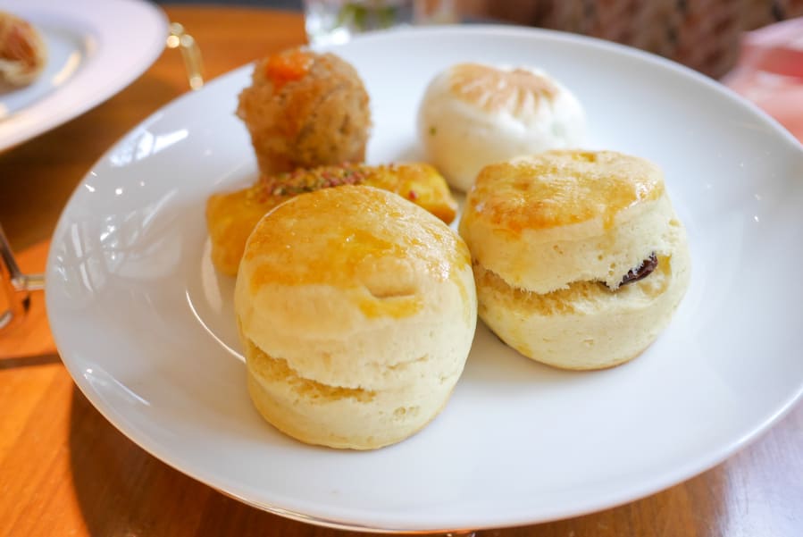 スコーンとセイボリー