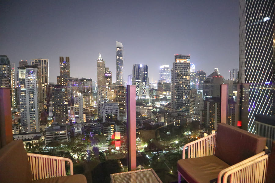 ホテルインディゴバンコクのルーフトップバー